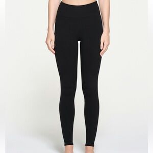 SKIMS HIGH-WAISTED BANDED LEGGING